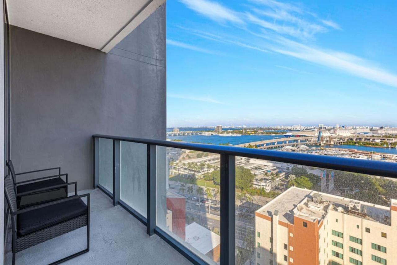 Corner Condo W/ Unrivaled Views 마이애미 외부 사진