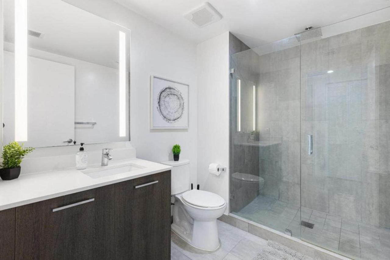 Corner Condo W/ Unrivaled Views 마이애미 외부 사진