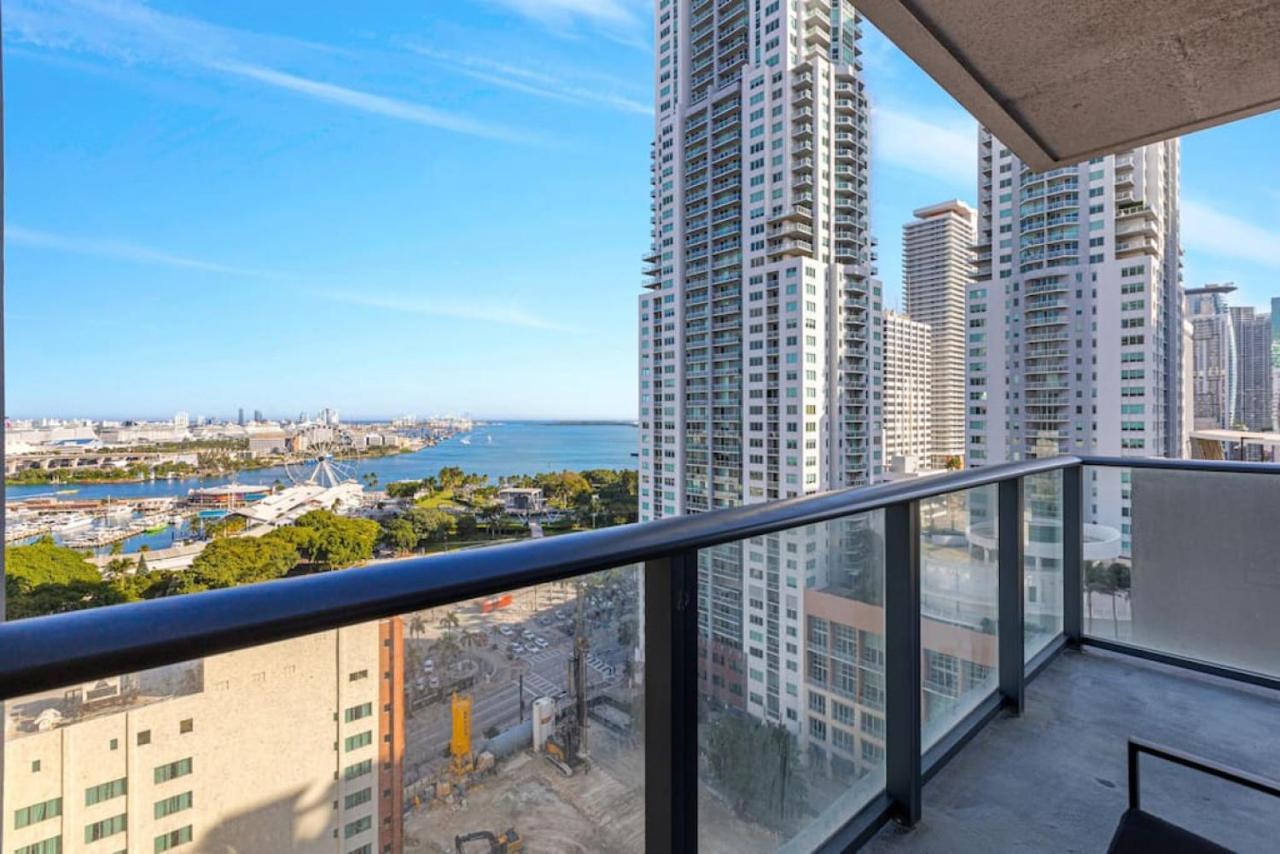 Corner Condo W/ Unrivaled Views 마이애미 외부 사진